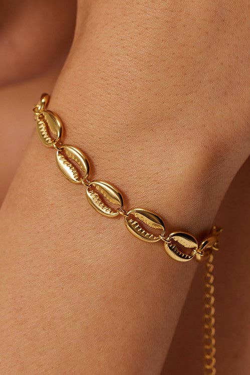 18K Gold Plated Cowrie Shell Bracelet