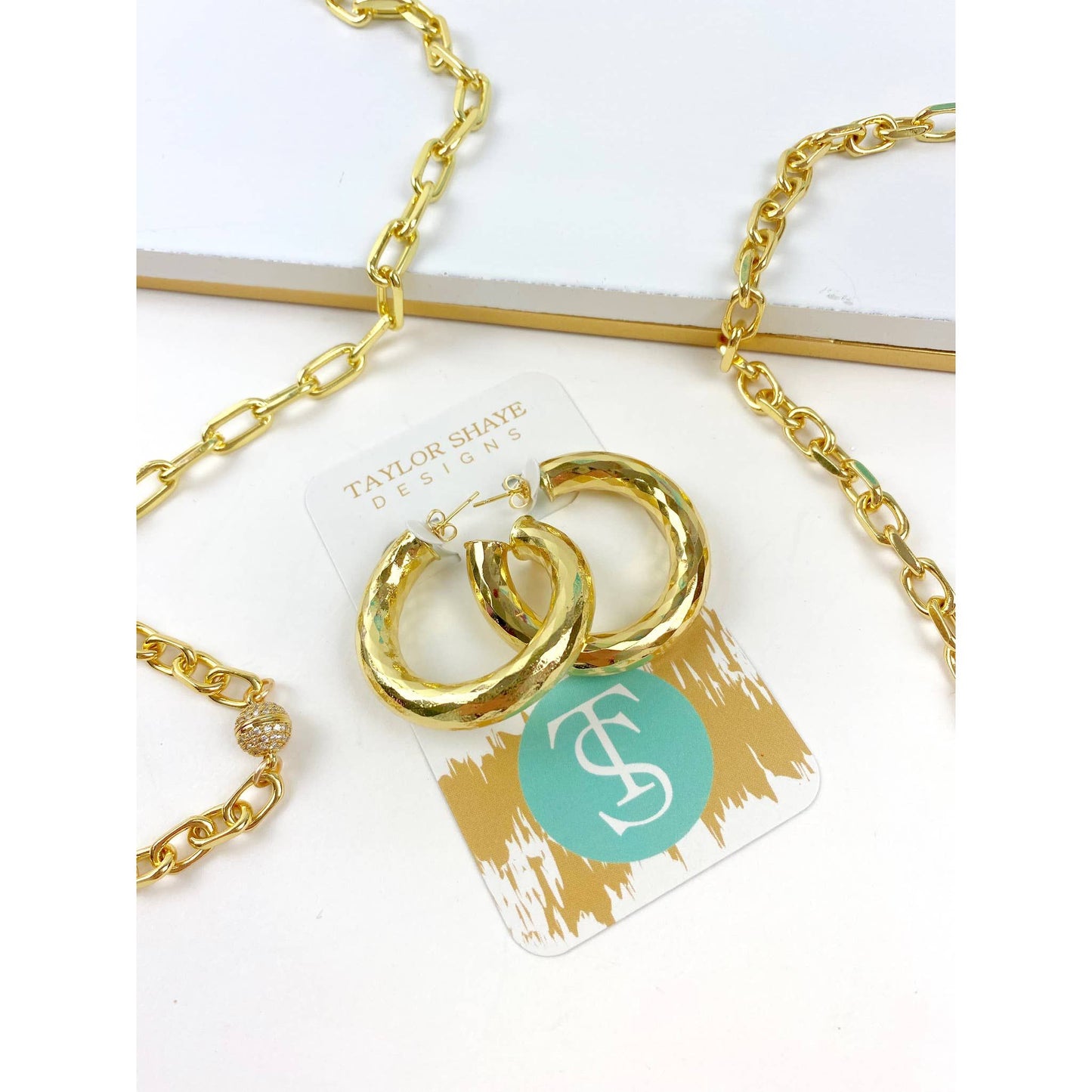 Raya Hoops