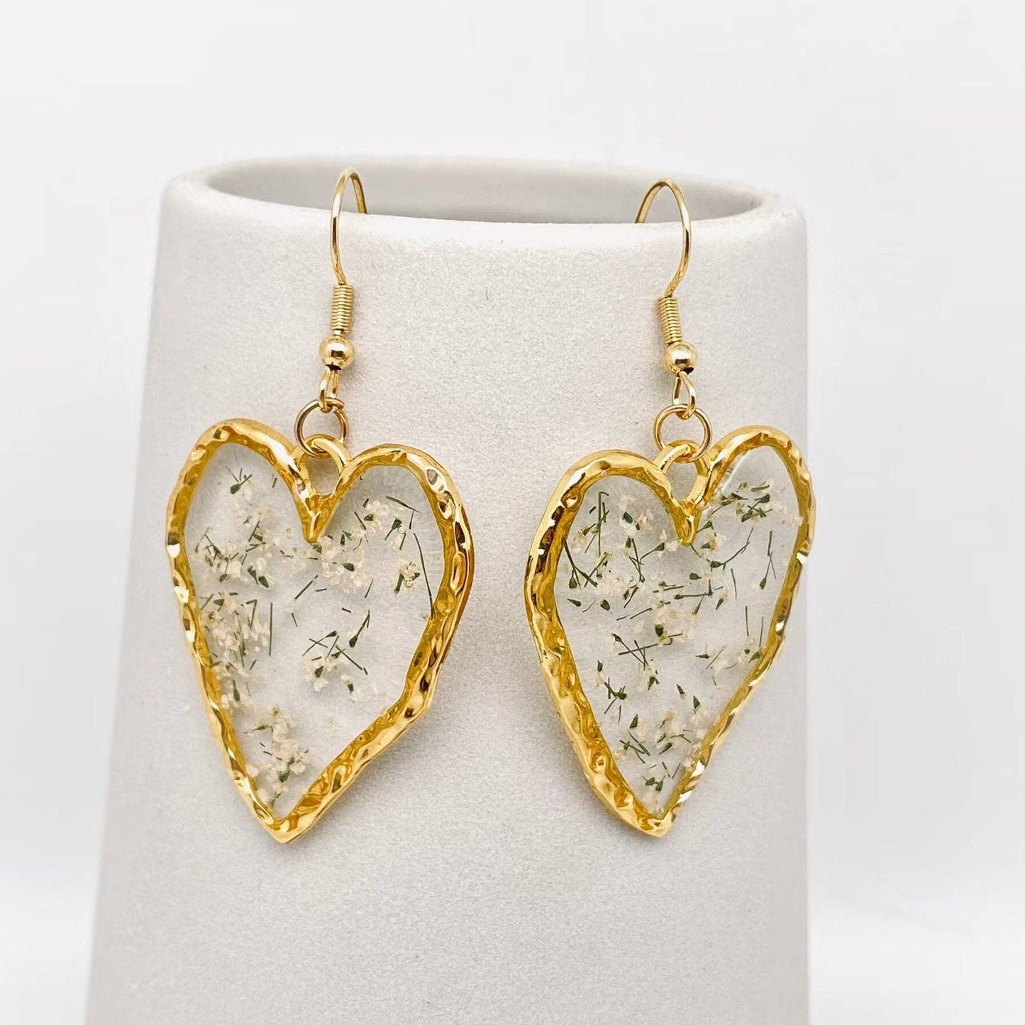 Dried Flower Heart-Shaped Earrings
