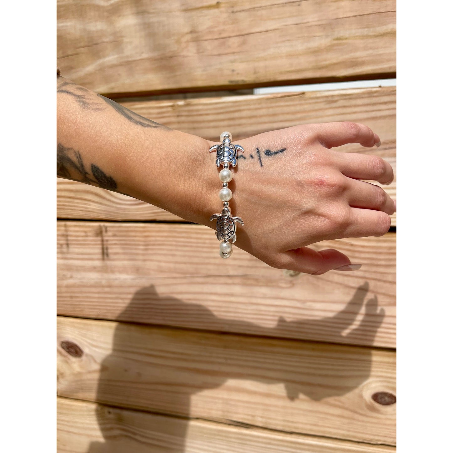 Turtle stretch bracelet