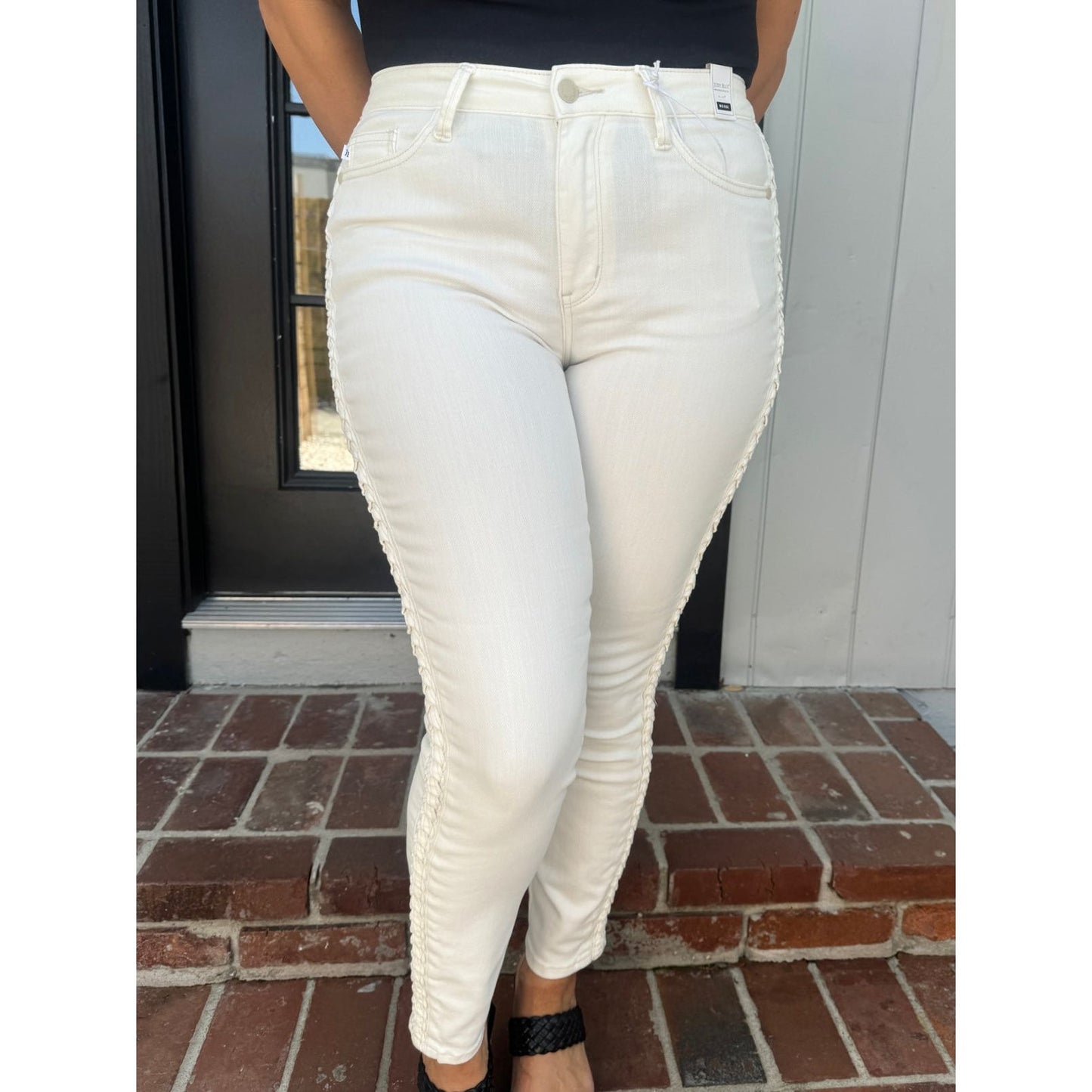 Judy Blue “Faith” mid rise jeans