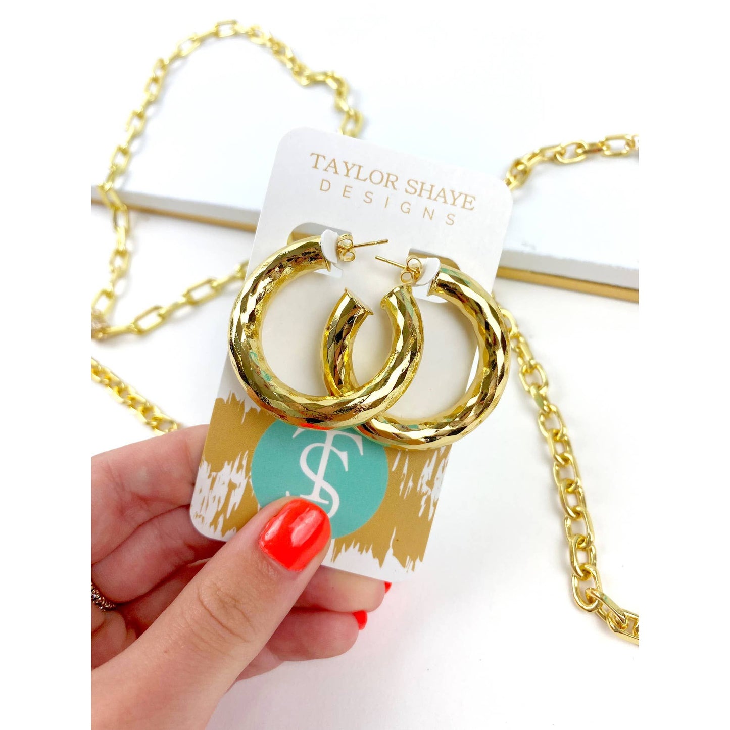 Raya Hoops