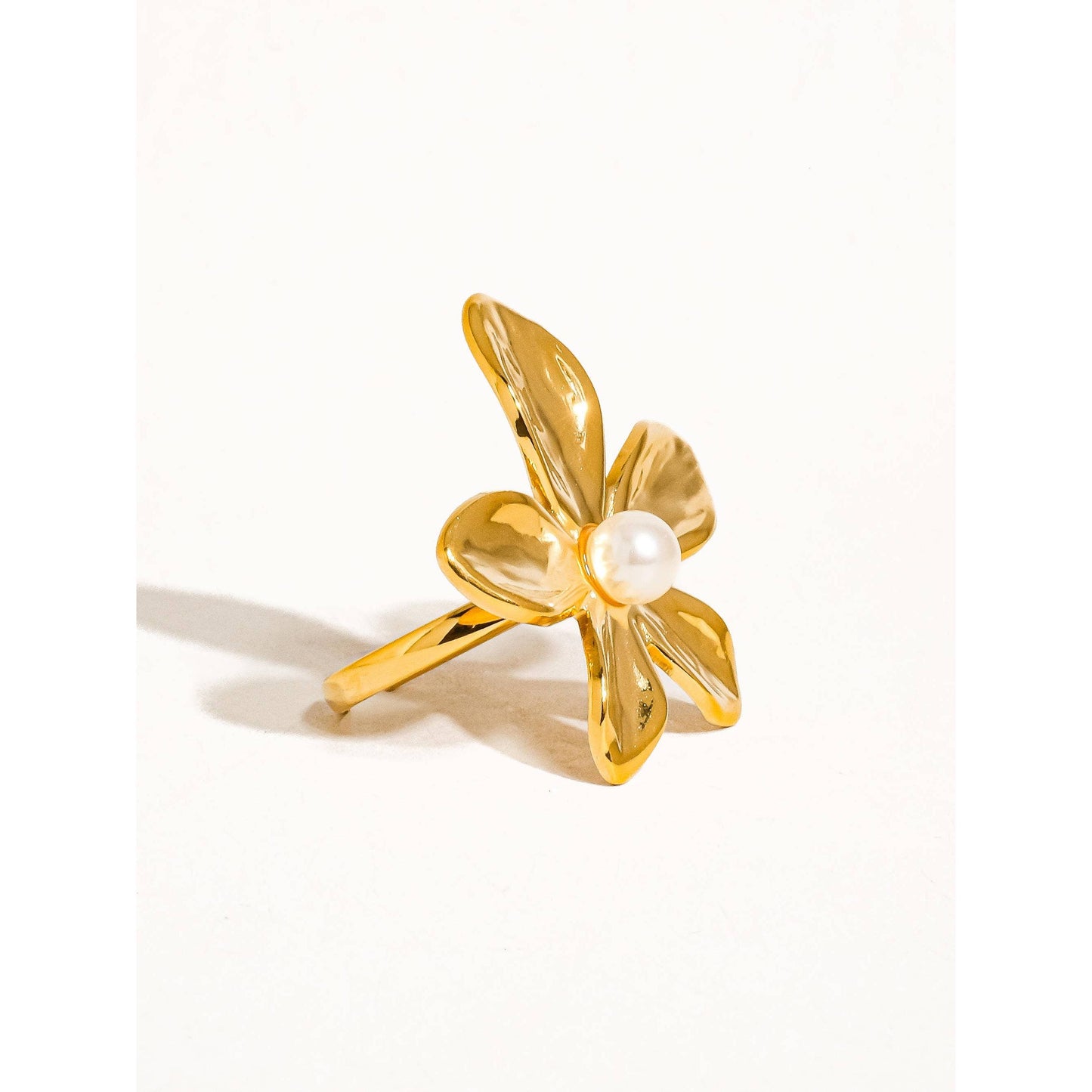 Killian 18K Gold Non-Tarnish Pearl Flower Ring