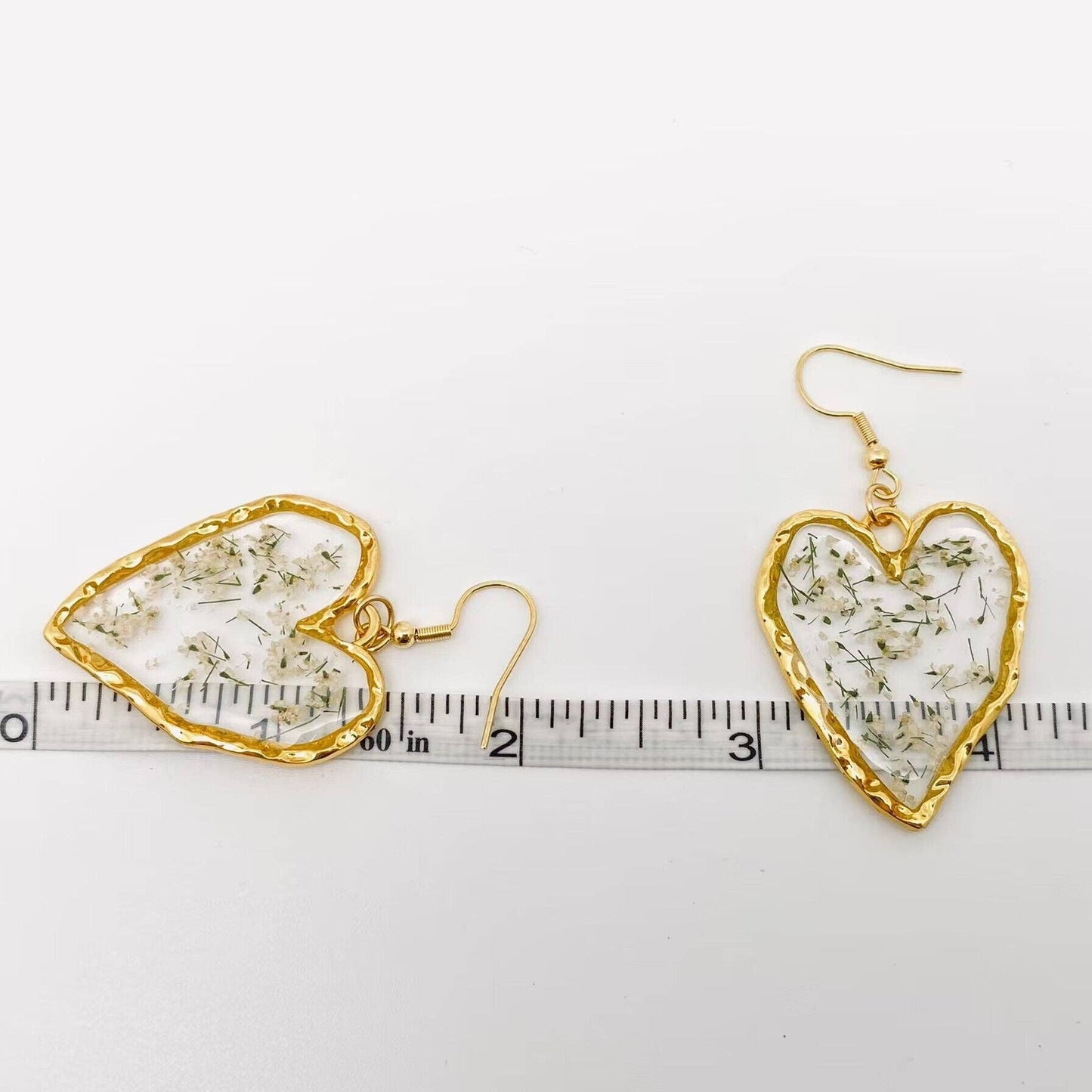 Dried Flower Heart-Shaped Earrings