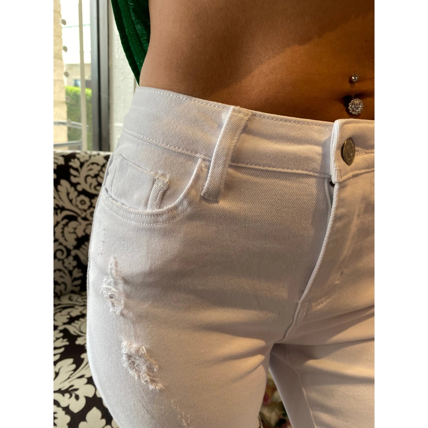 The Maggie Jean (white jeans)