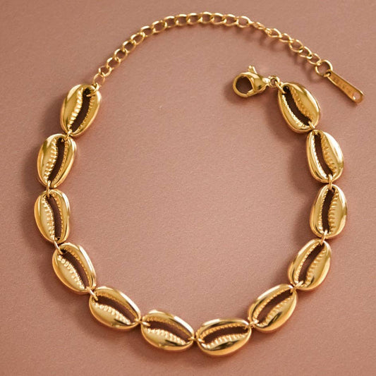 18K Gold Plated Cowrie Shell Bracelet