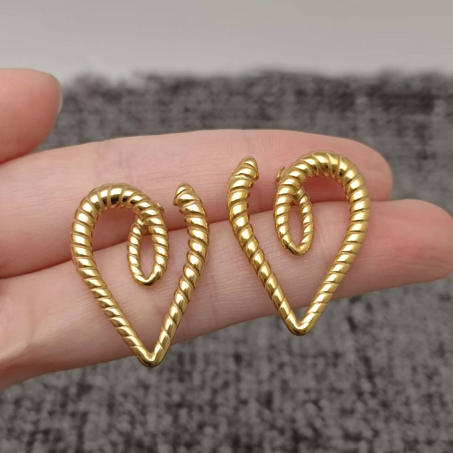 Non Tarnish! 18K Gold Plated Twine Heart Post Earrings