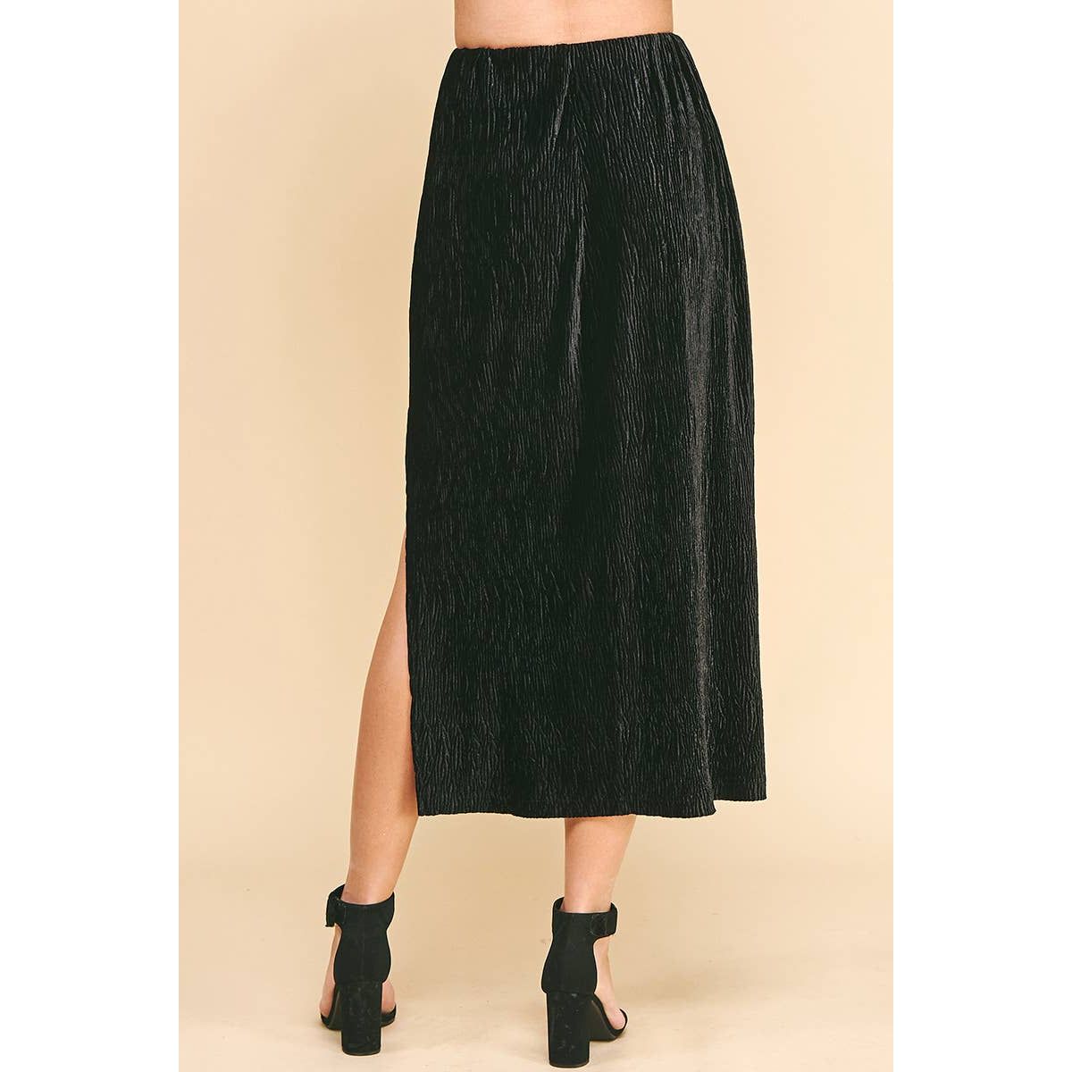 TEXTURED KNIT MIDI SKIRT