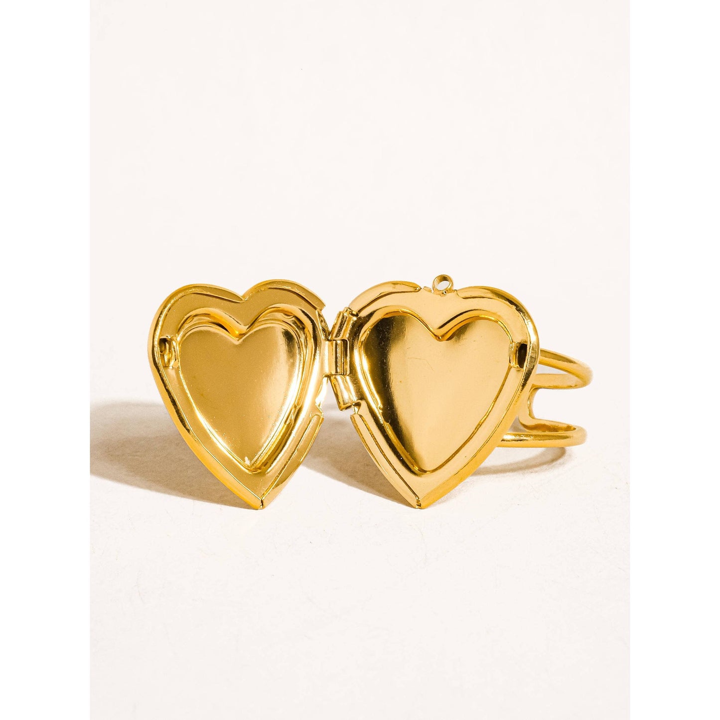 Sefina 18K Non-Tarnish Locket Heart Ring