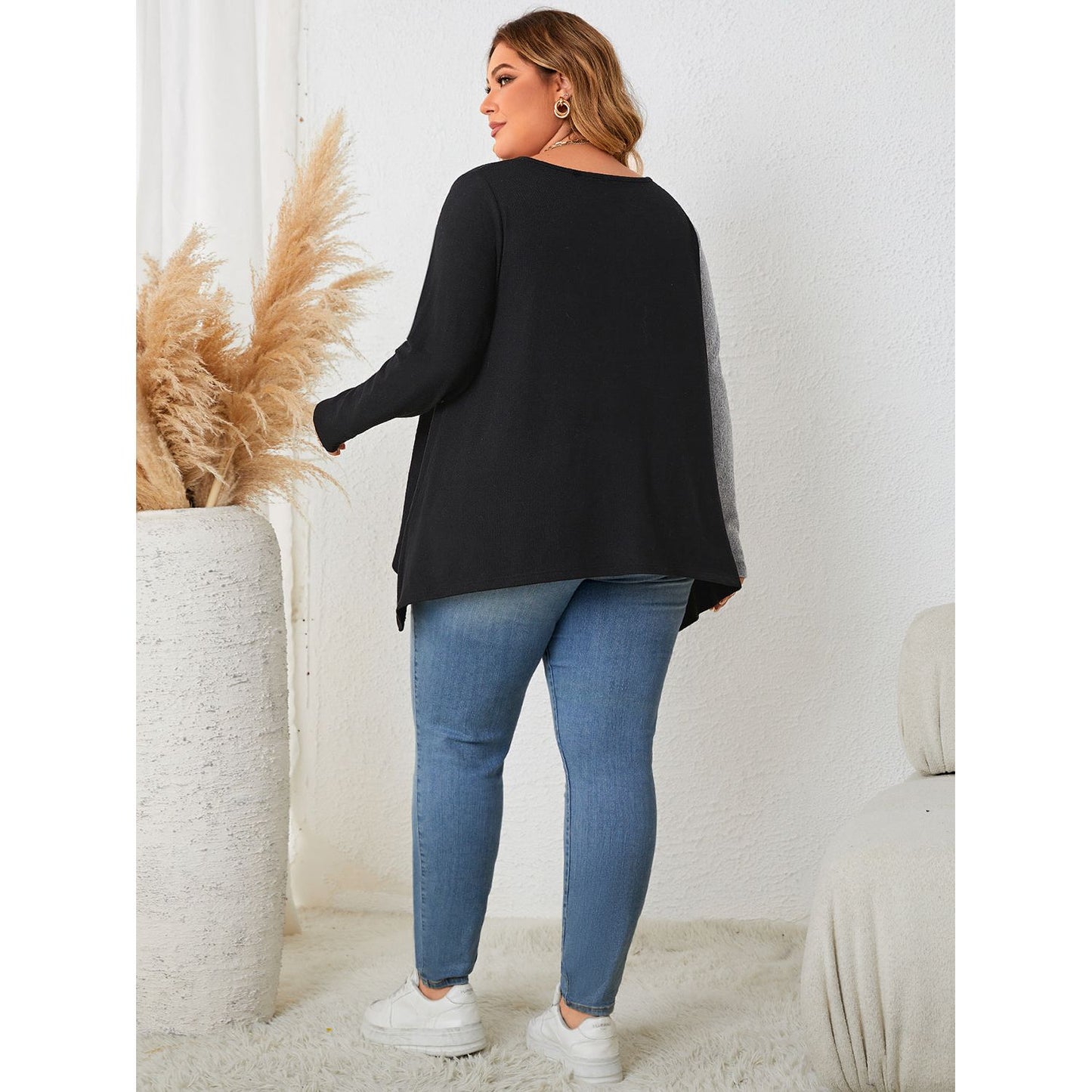 Honey Plus Size Contrast Notched Neck T-Shirt