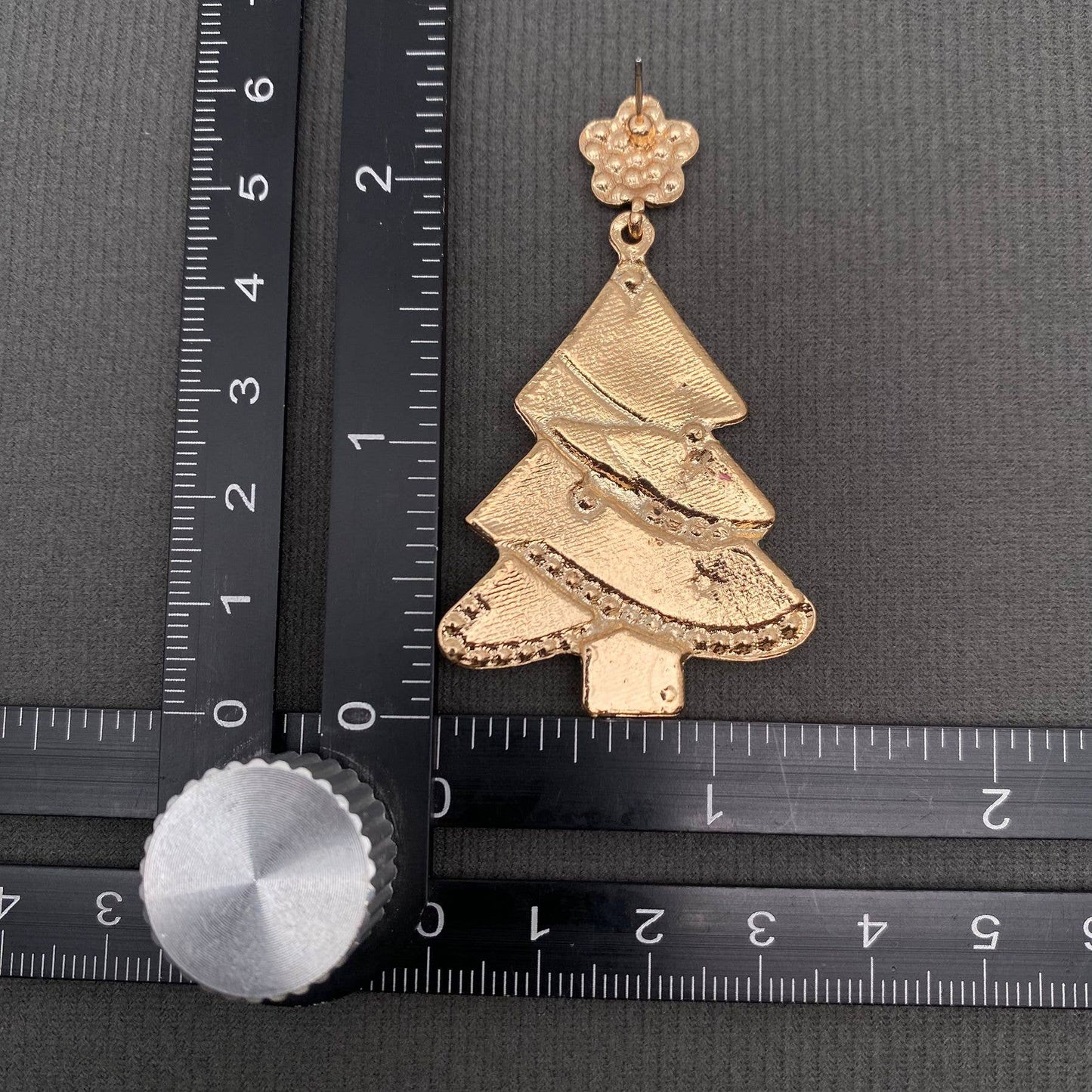 Rhinestone Inlaid Pink Enamel Christmas Tree Dagle Earrings