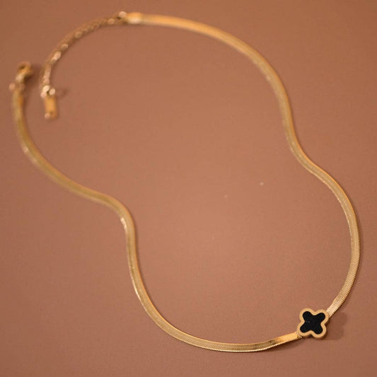 18K Gold Black Quatrefoil Pendant Necklace