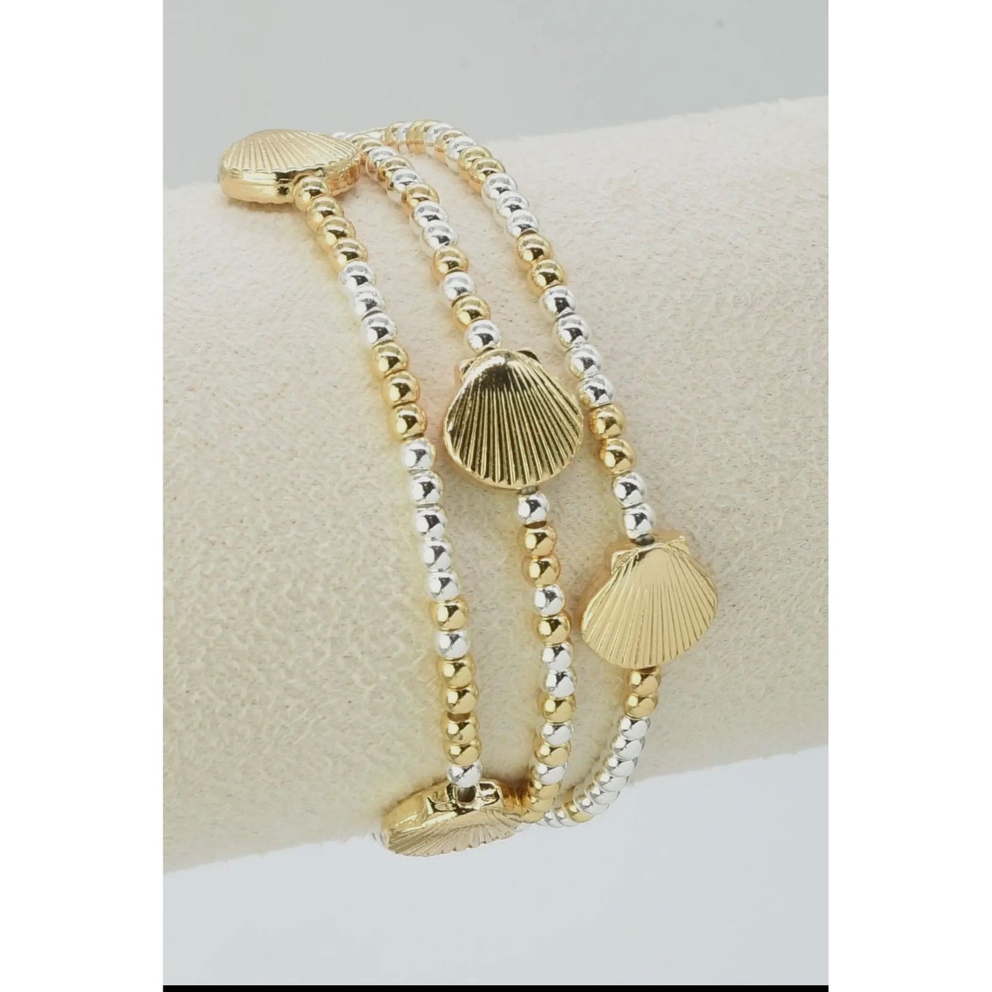 Seashell stretch bracelet