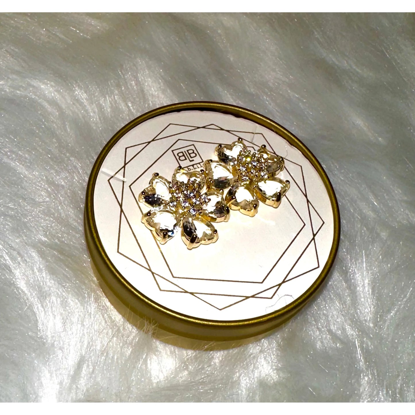 Flower Rhinestone earrings- Gold