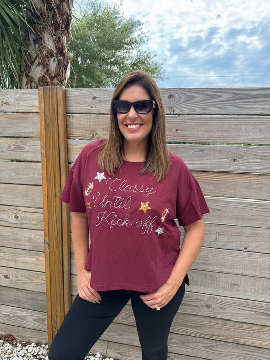 Classy till Kick off tee maroon