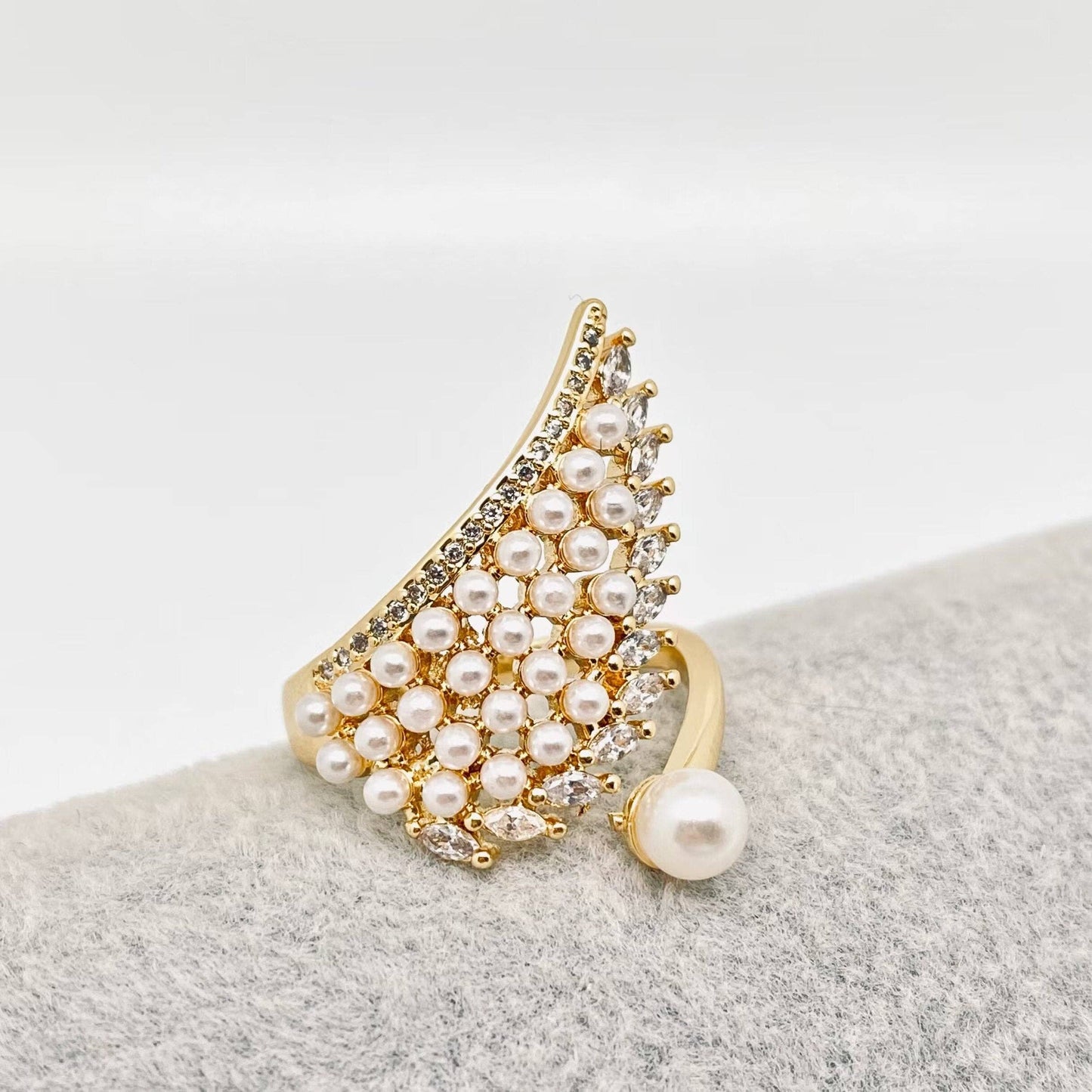 Angel Wings CZ Pearl Adjustable Ring with 18K Gold Plating