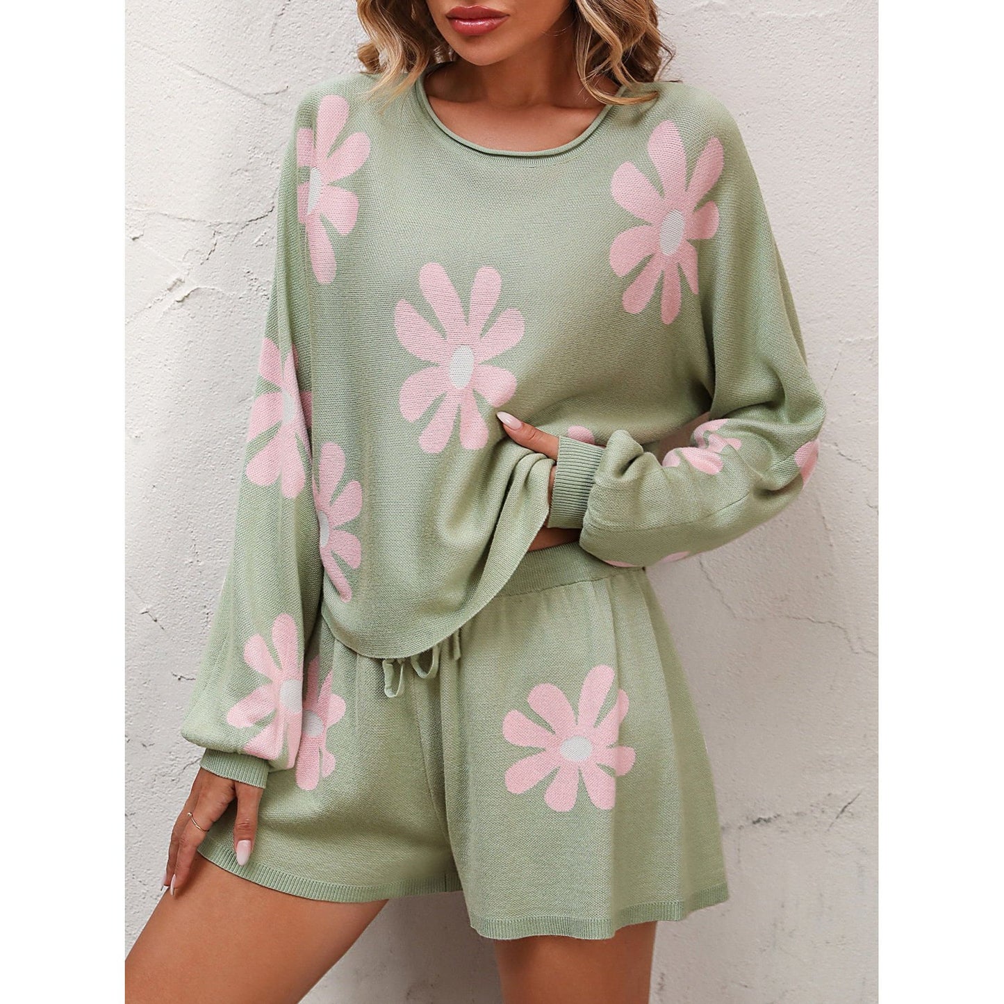 Floral Print Raglan Sleeve Knit Top and Tie Front Sweater Shorts Set